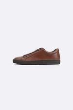 SLEEK LEATHER SNEAKERS - Vignette | TRENDMAKERMODE™ 