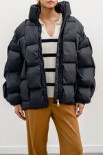 CHAIN QUILT PUFFER JACKET - Vignette | TRENDMAKERMODE™ 