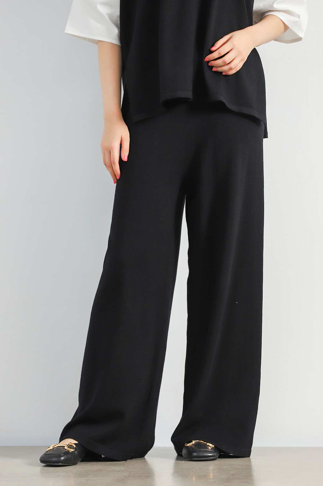 SOFT-KNIT STRAIGHT TROUSERS | TROUSERS | collection-fall-winter-24, collection-woman-apparel-new-in, collection-woman-fall-winter-24, collection-woman-pants, FW-24, PANTS, WOMAN | LAMA