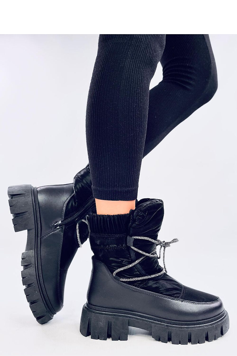 bottes de neige model 203101 Inello | Matterhorn_Category_/FEMME/Chaussures Femme/Bottes et boots, Matterhorn_Color_noir, Matterhorn_ProductId_203101, Matterhorn_Type_bottes de neige, Matterhorn_Vendor_Inello | Inello