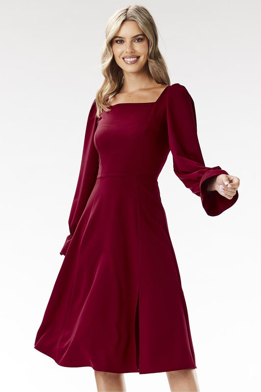 Robe de cocktail model 204267 awama | Matterhorn_Category_/FEMME/V?tements Femme/Robes/Robes de cocktail, Matterhorn_Color_rouge, Matterhorn_ProductId_204267, Matterhorn_Type_~Sukienka wizytowa, Matterhorn_Vendor_awama, Robes formelles | awama