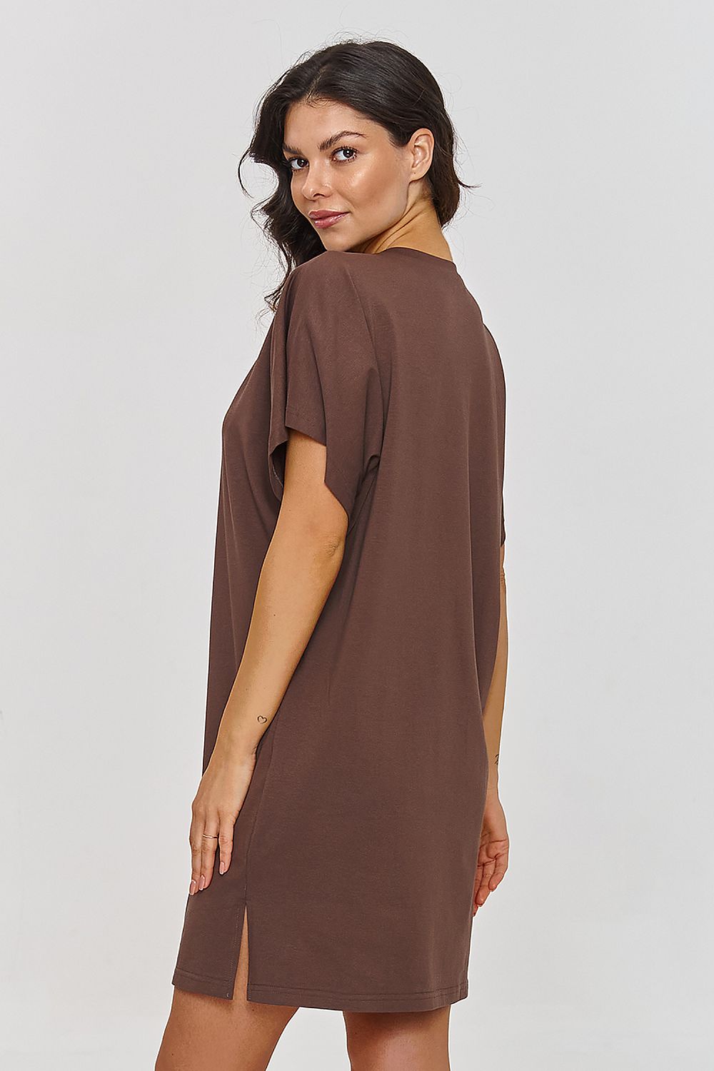  Robe de jour model 209747 Makadamia 