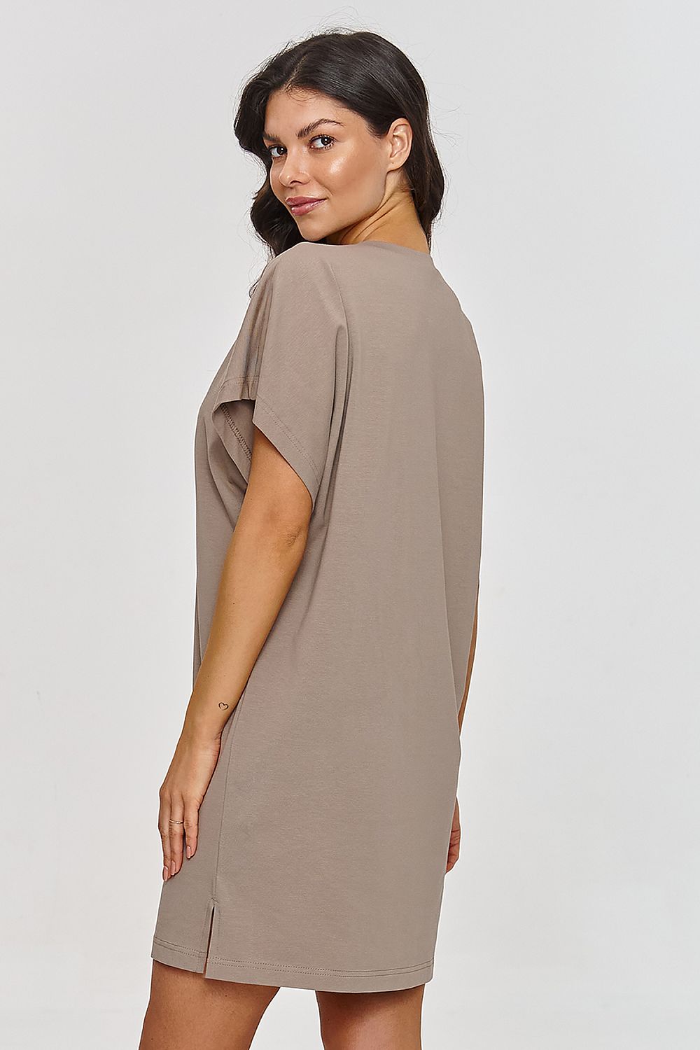  Robe de jour model 209641 Makadamia 