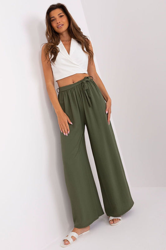 Pantalon femme model 183462 Och Bella | Matterhorn_Category_/FEMME/V?tements Femme/Pantalons femme, Matterhorn_ColorGroup_Och_Bella_2086, Matterhorn_Type_Pantalon femme, Matterhorn_Vendor_Och Bella, Shorts femme | Och Bella