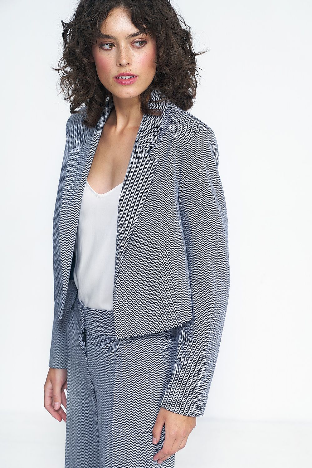 Blazer femme model 185189 Nife