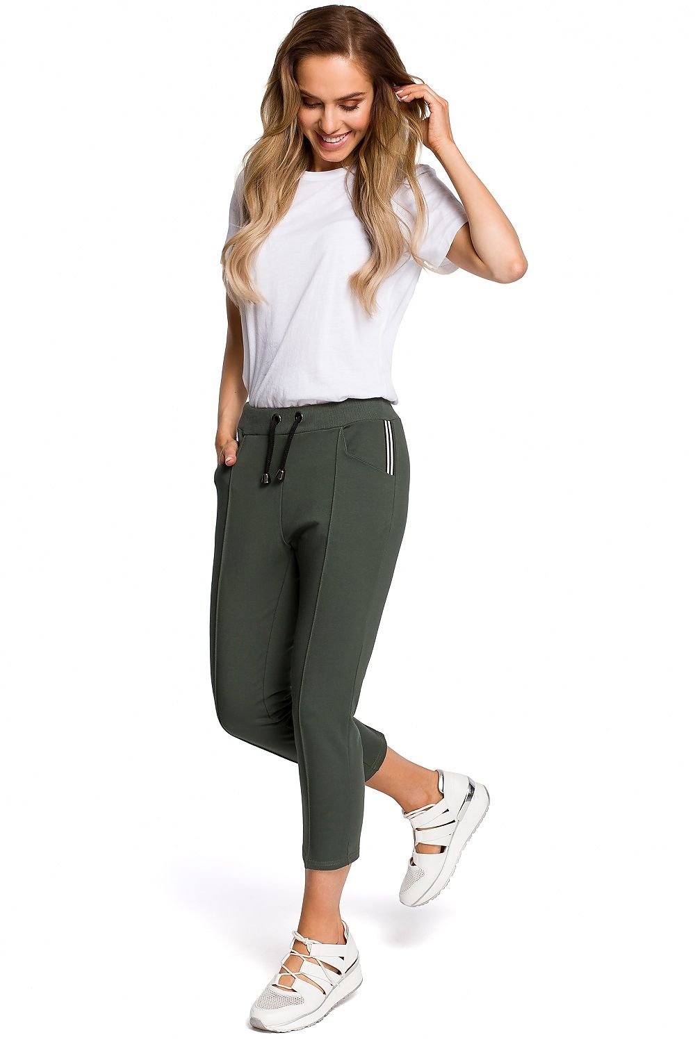 Pantalon femme model 127519 Moe | Matterhorn_Category_/FEMME/V?tements Femme/Pantalons femme, Matterhorn_Color_vert, Matterhorn_ProductId_127519, Matterhorn_Type_Pantalon femme, Matterhorn_Vendor_Moe, Shorts femme | Moe