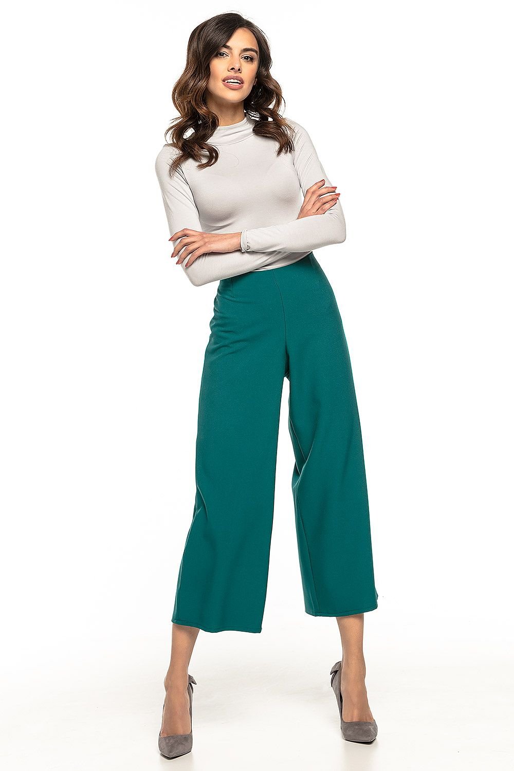 Pantalon femme model 127882 Tessita | Matterhorn_Category_/FEMME/V?tements Femme/Pantalons femme, Matterhorn_Color_vert, Matterhorn_ProductId_127882, Matterhorn_Type_Pantalon femme, Matterhorn_Vendor_Tessita, Shorts femme | Tessita